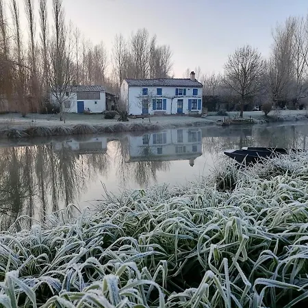 בית נופש Le Logis Du Heron *