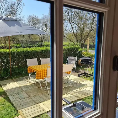 בית נופש Le Logis Du Heron קולון